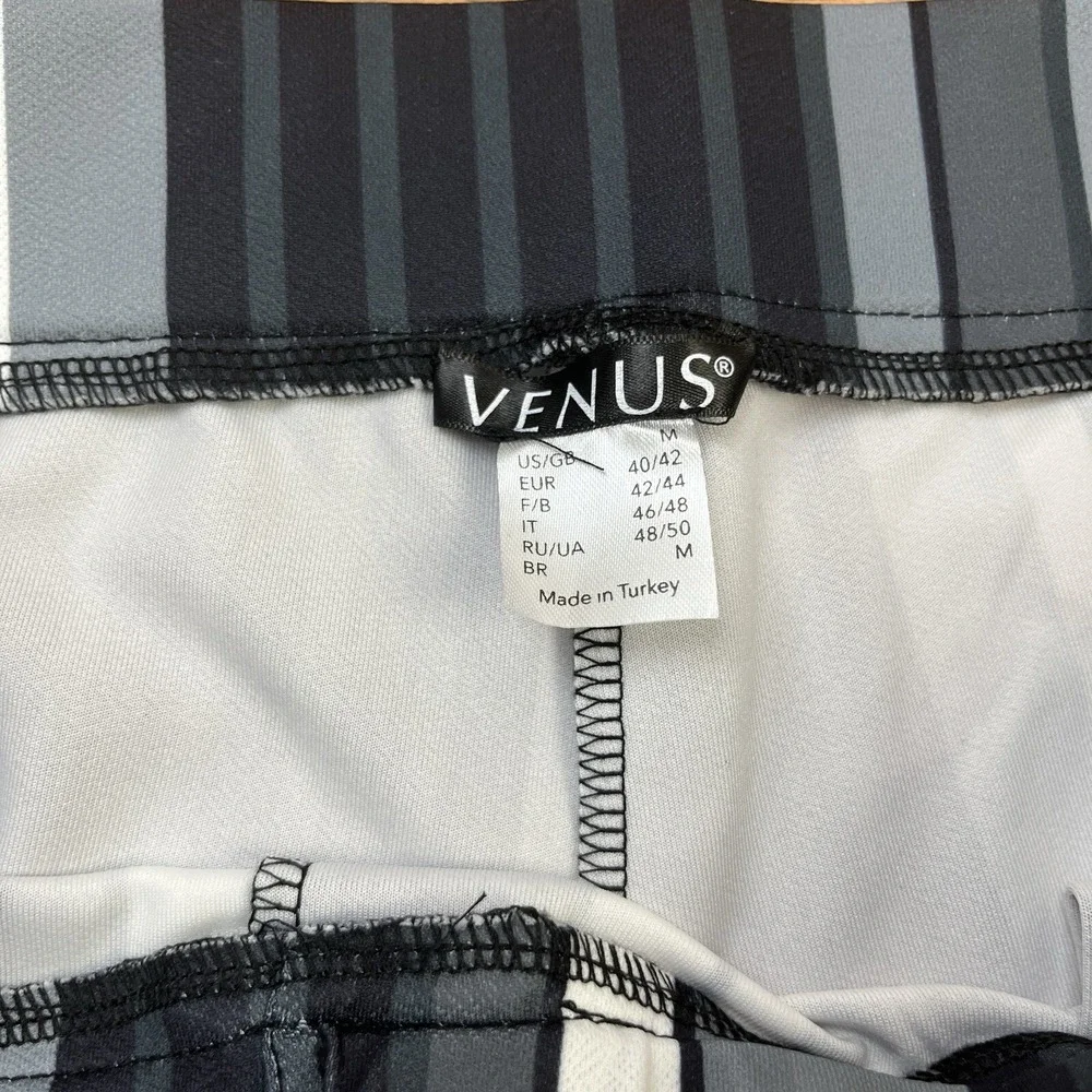 Venus Front Tie Black Grey White Striped Shorts‎ Women's Size Medium NEW